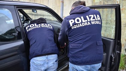 I dënuar më parë për drogë, i riu shqiptar arrestohet sërish në Itali! Policia i gjen kokainë në apartament