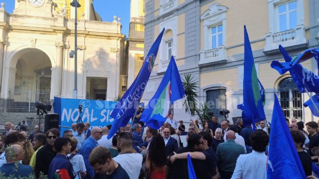 #PoliticaLavoro #Castellammare - Fratelli d'Italia attacca il PD dopo la conferenza stampa di Elefante: «Il sistema ha portato allo scioglimento»