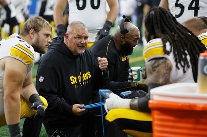 Well-regarded Steelers OL exits organization for new job with Bills