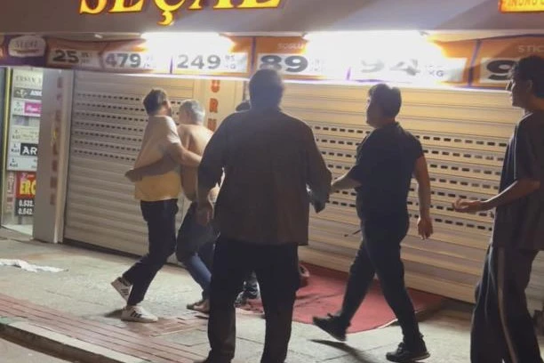 Bursa'da gece kulübünden çıkıp kavgaya tutuştular