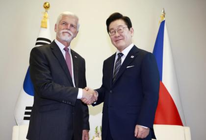 Lee, Pavel hold talks, discuss broader cooperation beyond nuclear energy