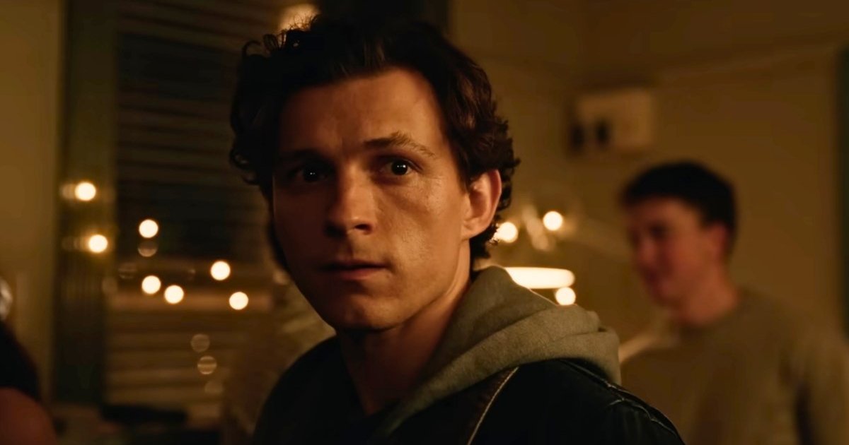 Tom Holland Recalls Improvising Spider-Man’s Most Emotional Avengers Scene