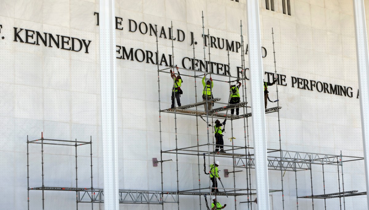 Judge orders Kennedy Center to pay Chuck Redd after musician canceled concert to protest Trump