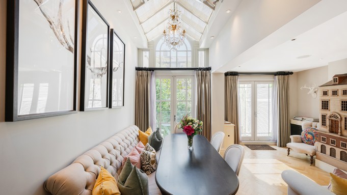 Inside a $9.3 Million London Home With Ties to Oscar Wilde and the Beatles