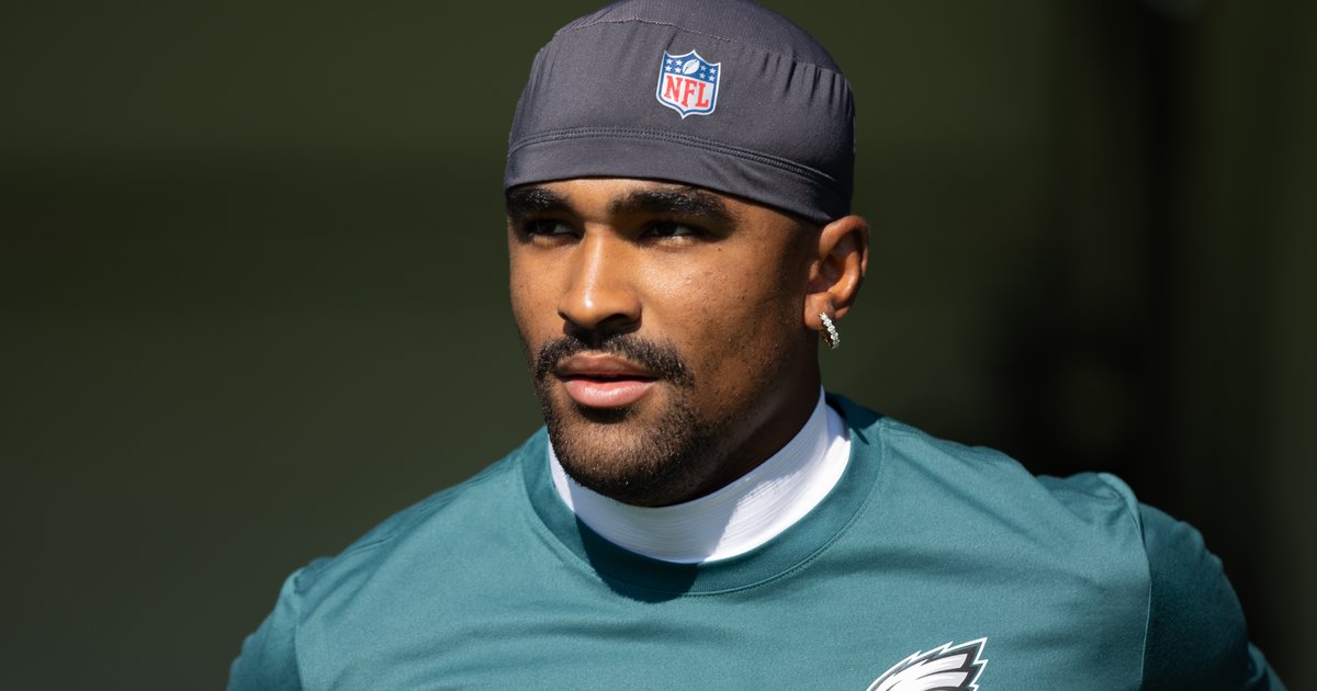 Heroes and zeroes from Day 7 of Eagles training camp: Jalen Hurts and the QBs all turn in solid days