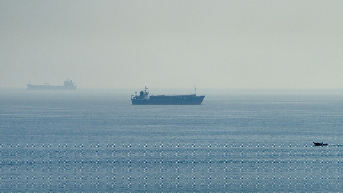 Iran-Krieg: Tanker in der Straße von Hormus meldet Explosionen