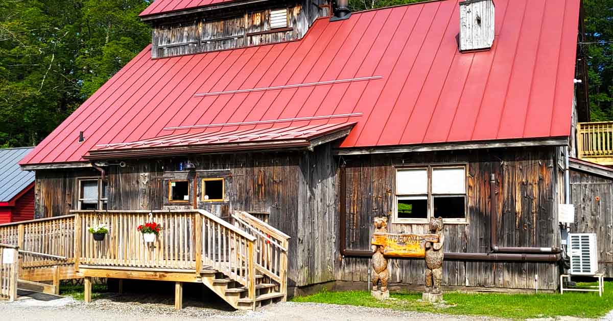 The Maple Syrup At This Rustic Sugar House In Vermont Is Out-Of-This-World Delicious