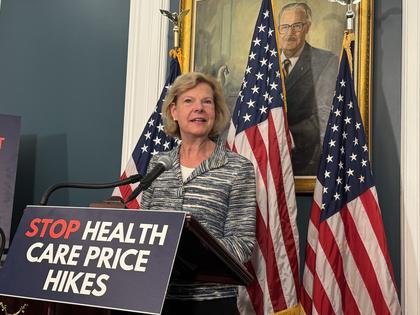 Tammy Baldwin, Senate Dems push GOP for extension of expiring health care subsidies