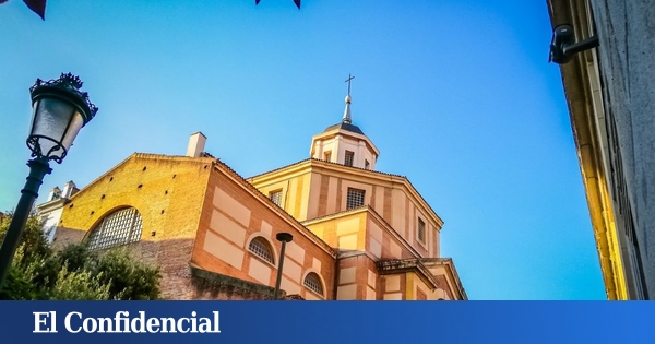 La histórica iglesia del Barrio de las Letras que es conocida como la parroquia de los cómicos y atesora registros de Cervantes, Larra y Galdós