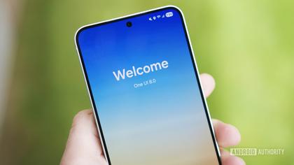 Leaked One UI 8.5 build shows off iOS 26-inspired design elements
