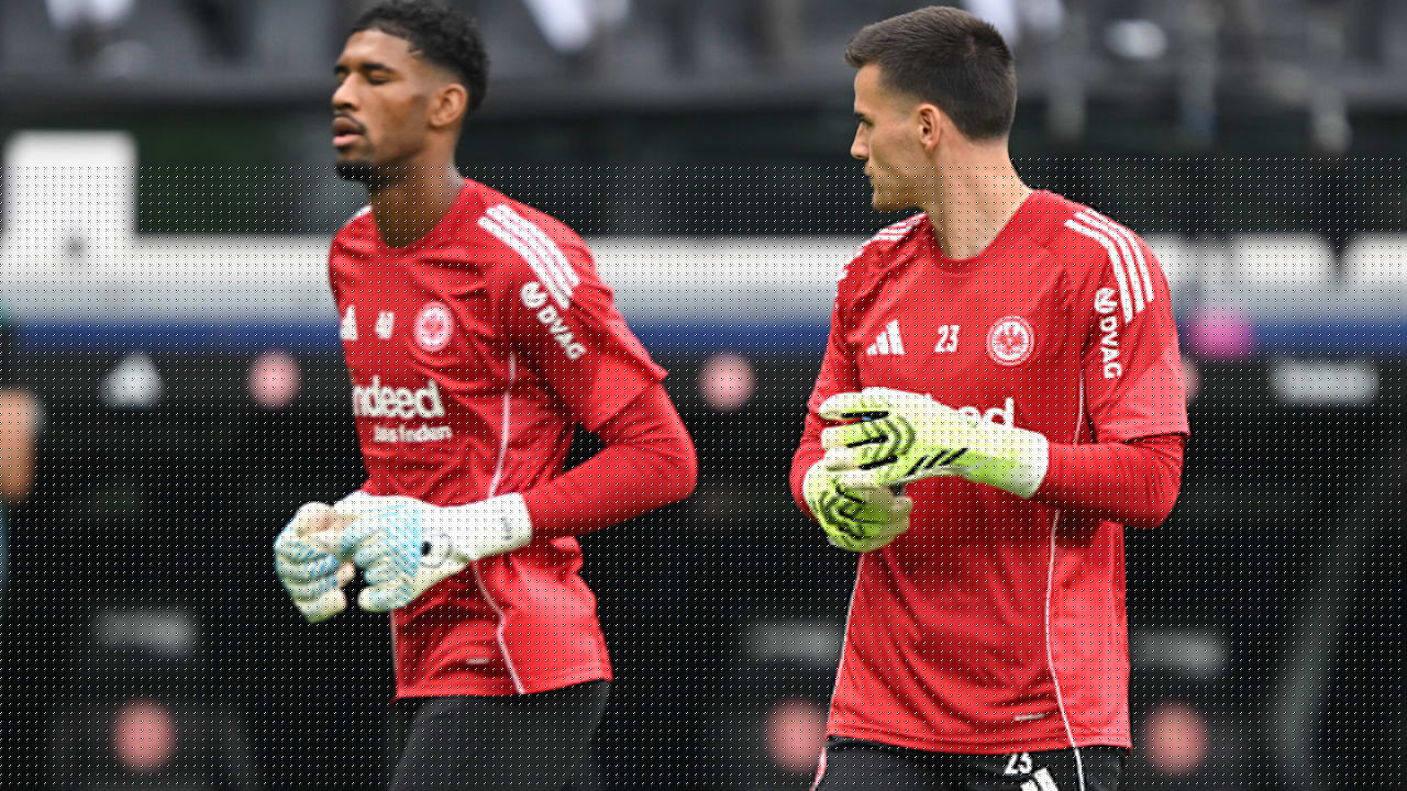 Es geht um die Torhüter - Überraschende Entscheidung bei Eintracht gefallen