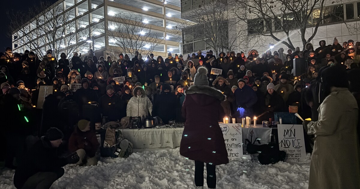 Nurses, federal workers gather for Cincinnati vigil honoring VA nurse killed by federal agents in Minneapolis
