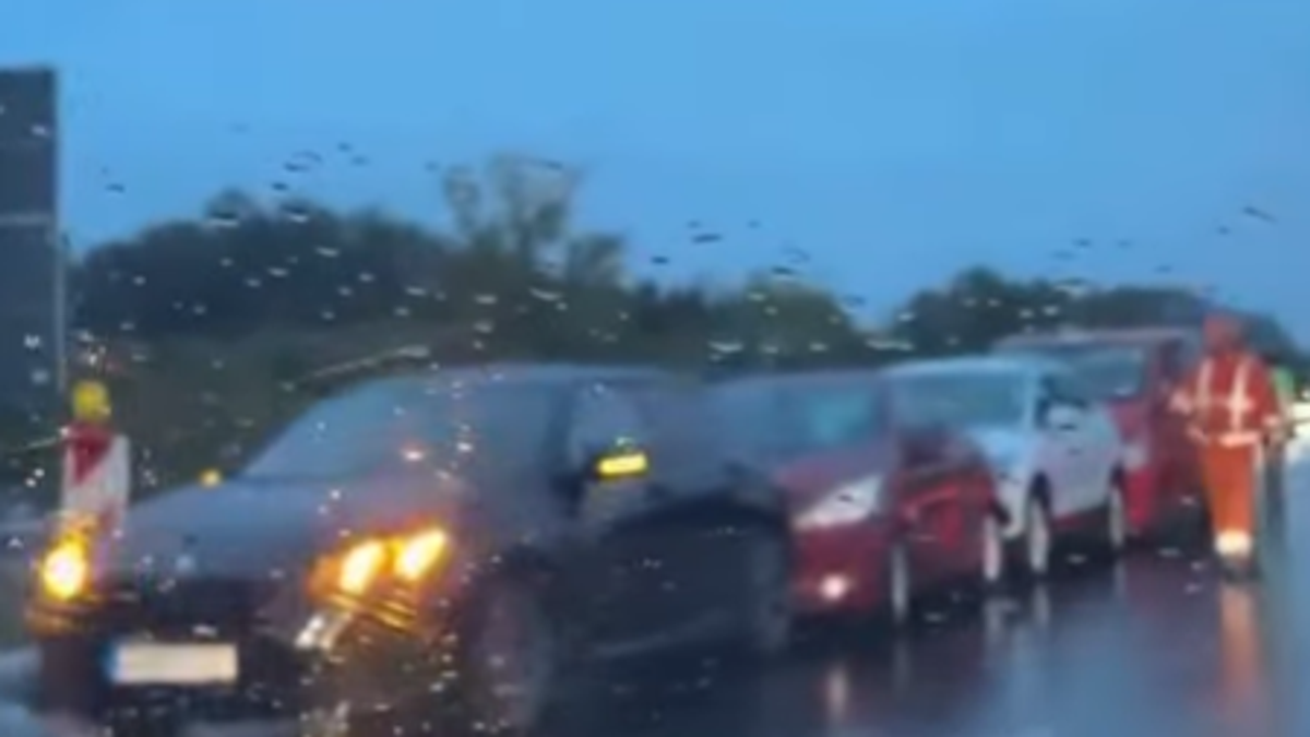 LANČANI SUDAR KOD VELIKE PLANE Učestvovalo pet vozila: Saobraćaj usporen (FOTO, VIDEO)