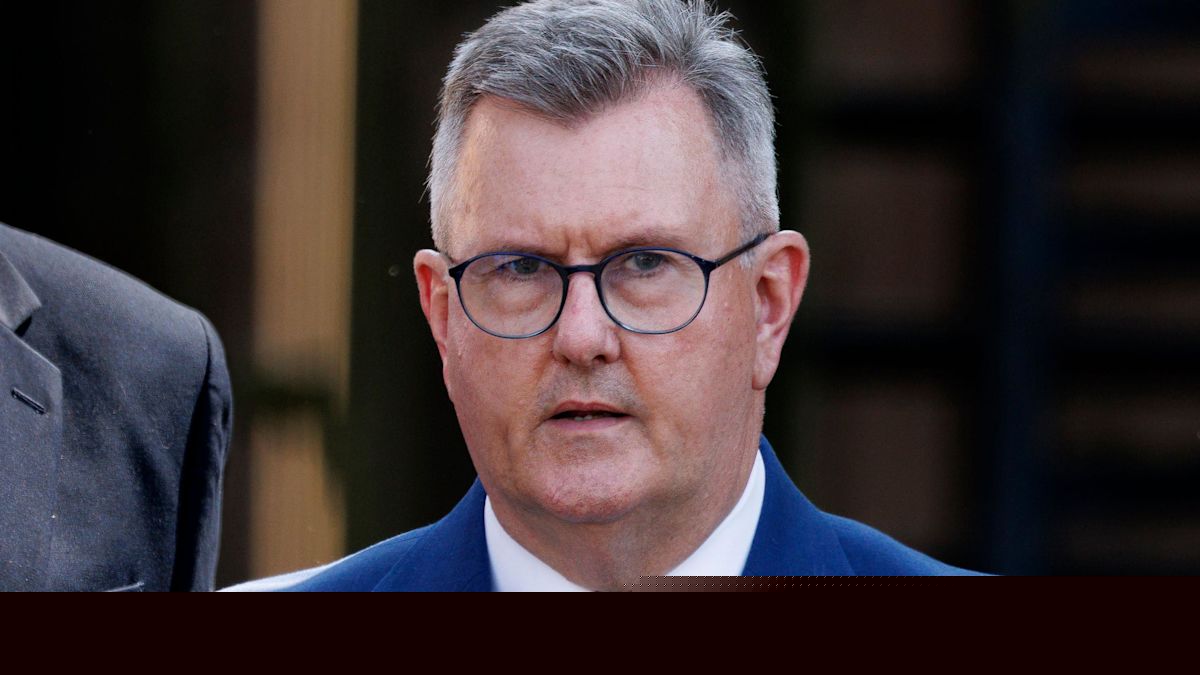 Jeffrey Donaldson stripped of knighthood by King