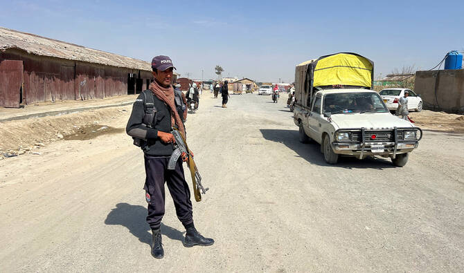 Senior police officer murdered, six workers abducted in fresh Balochistan attacks