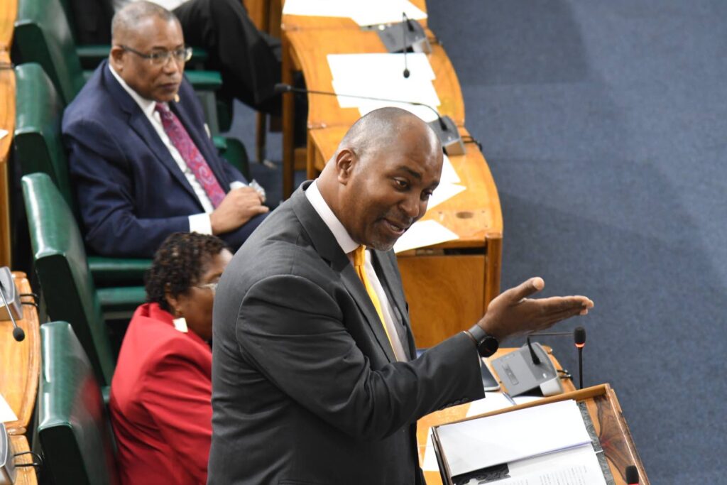Robinson urges wide scrutiny of gated communities Bill