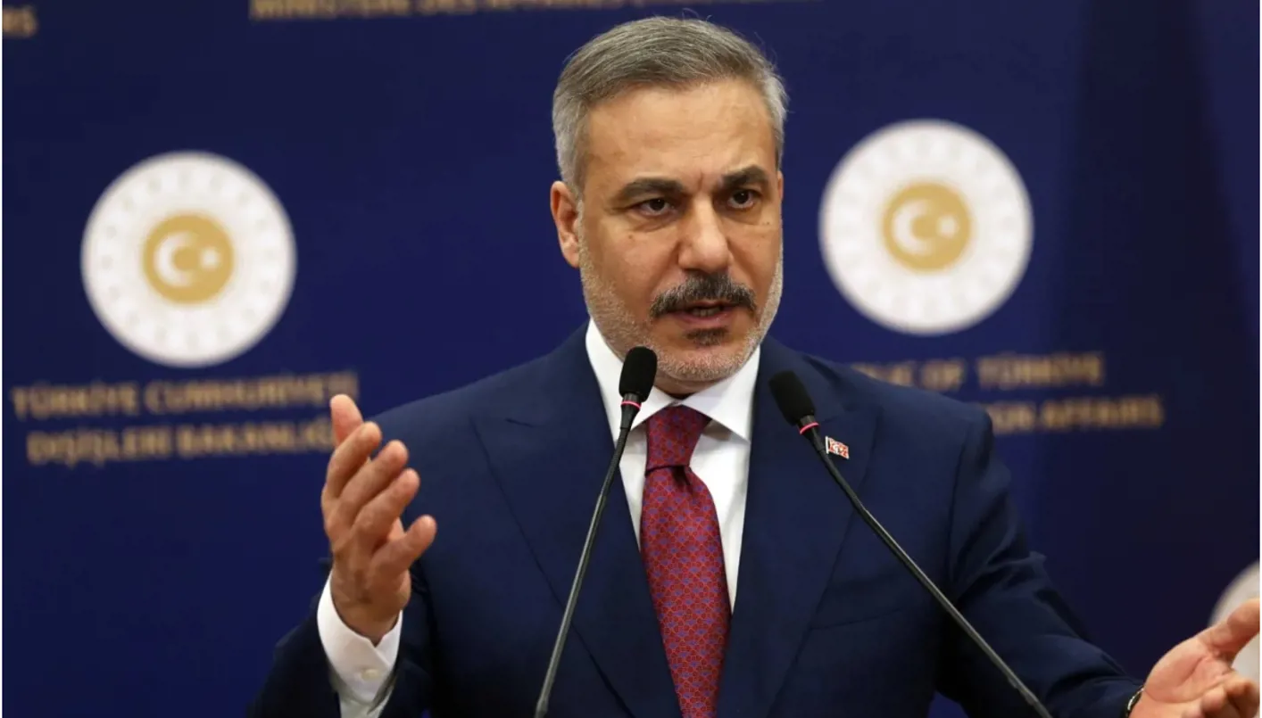 تركيا تطالب روسيا وأوكرانيا بتعليق الهجمات في البحر الأسود