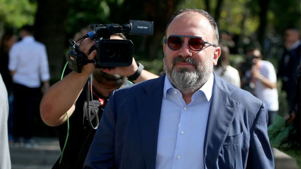 BIRN: Arbjan Mazniku shmang përgjegjësitë për tenderat e fituar nga 5D