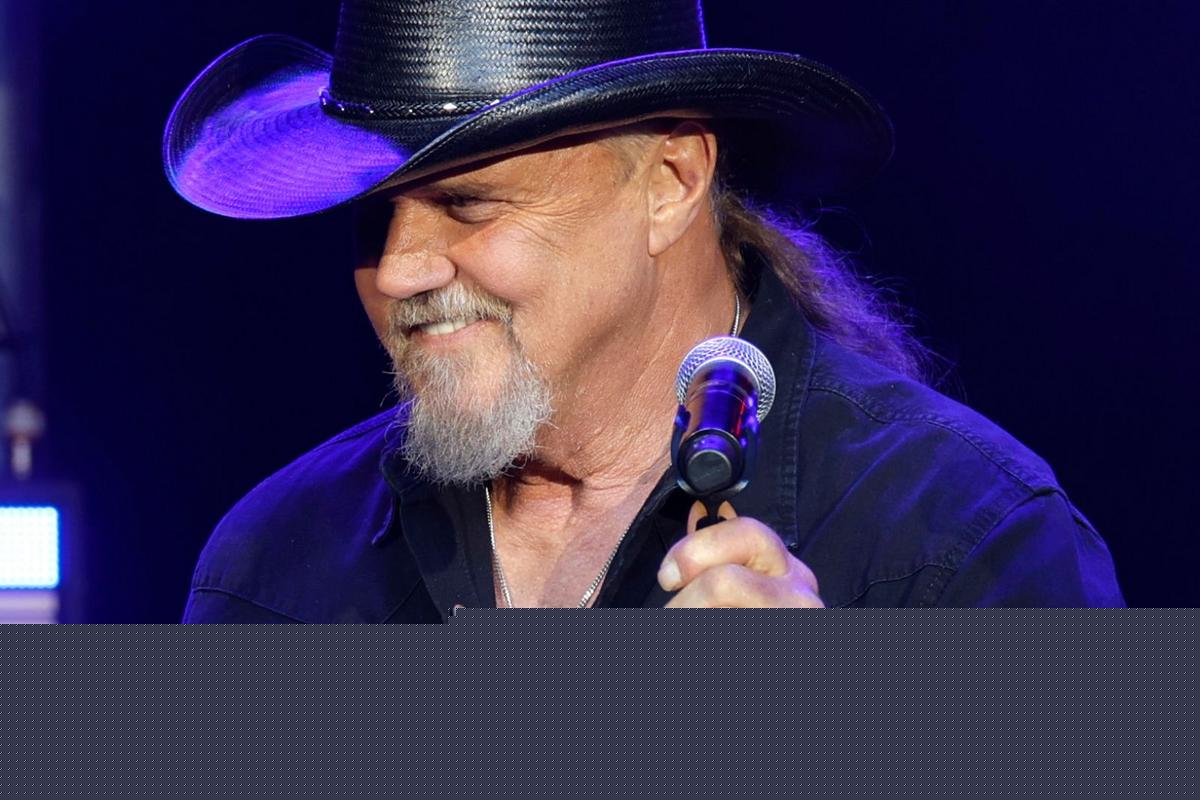 Trace Adkins' Mom Is the Mayor of His Hometown