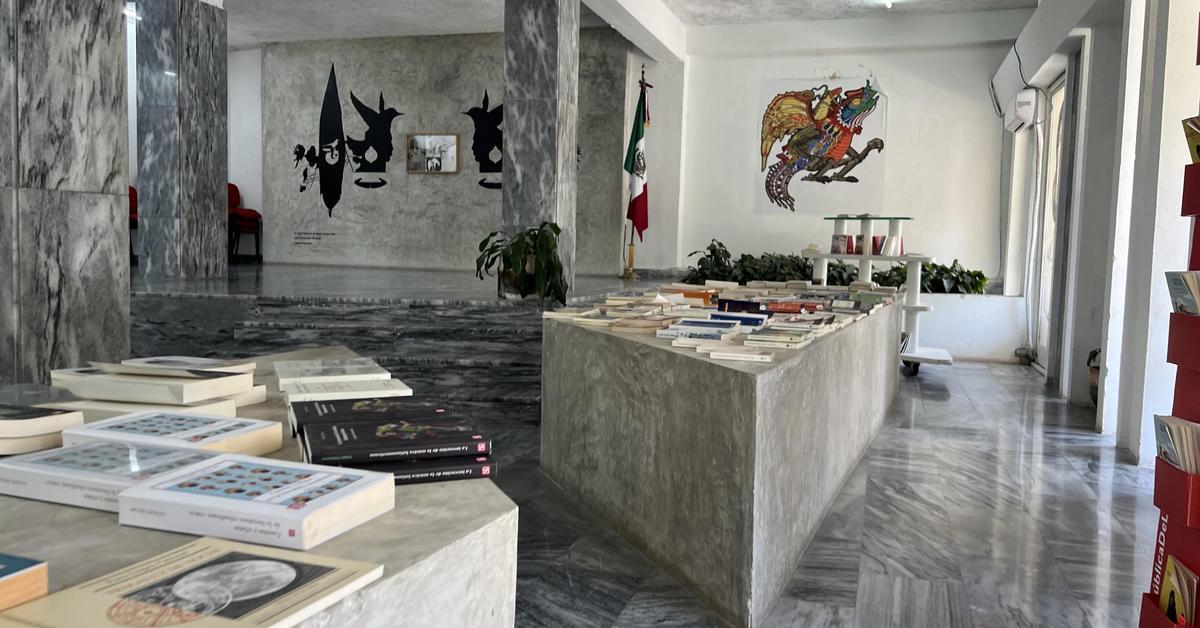 A la librería mexicana de La Habana no han llegado los títulos anunciados con pompa por Díaz-Canel
