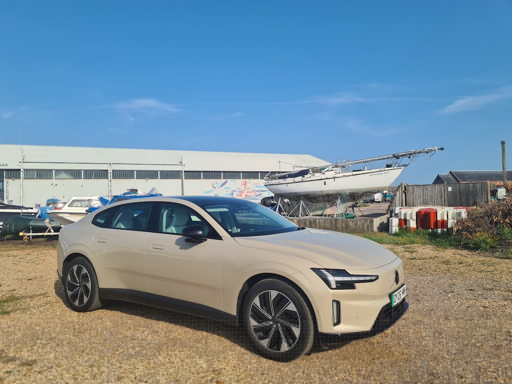 Fleet World Fleet: Volvo ES90