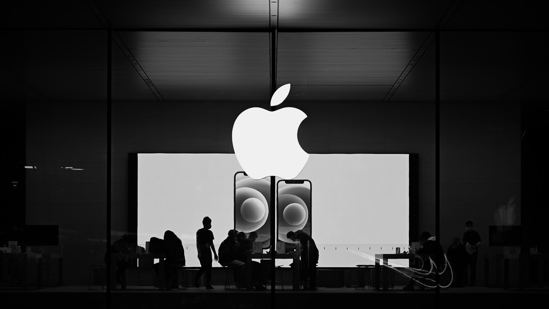 Apple Targets 4% of Patreon Creators — Critics Warn the Real Damage Is Much Bigger