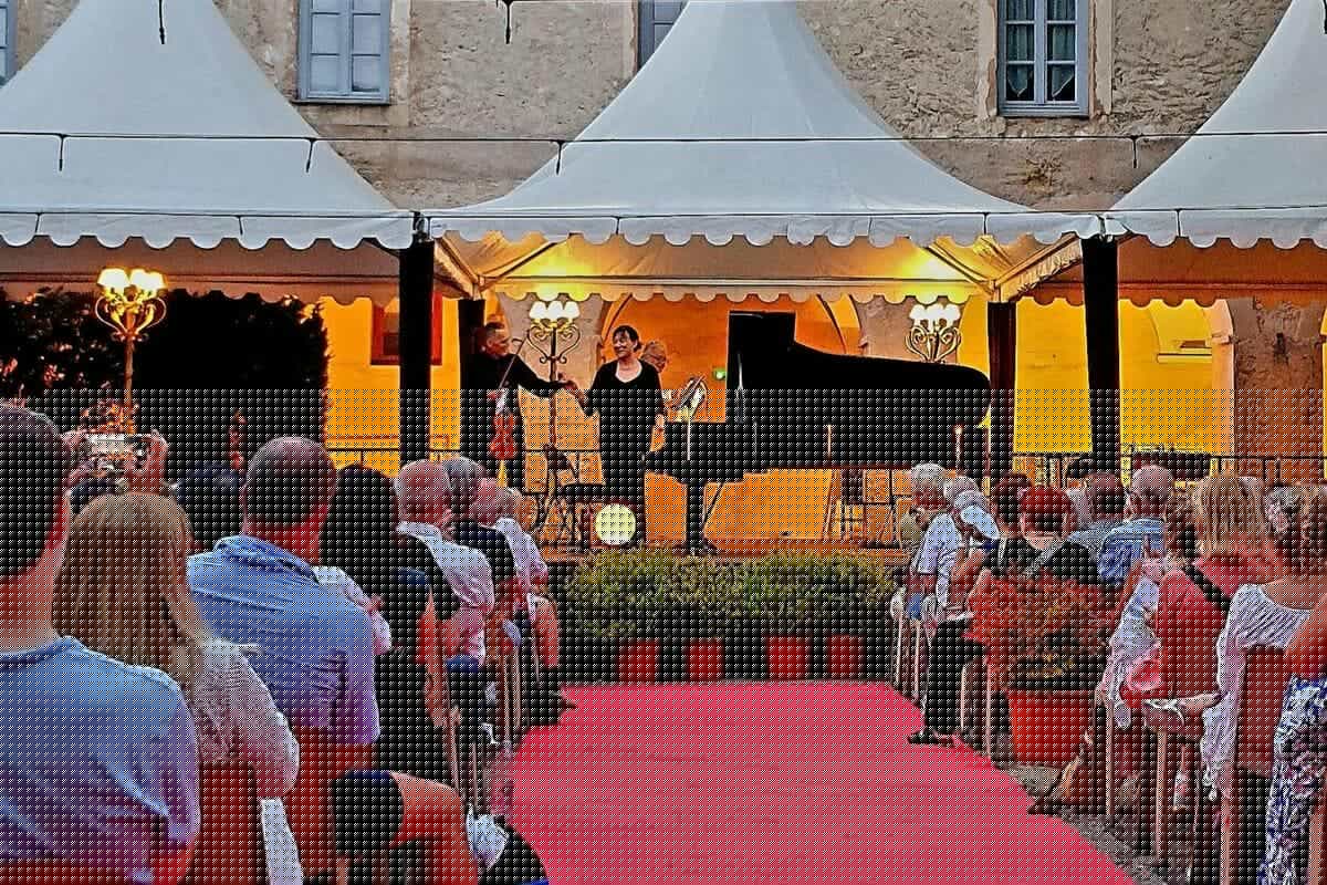 Quelles sont les raisons du succès de ce festival de musique imaginé par une célèbre pianiste ?