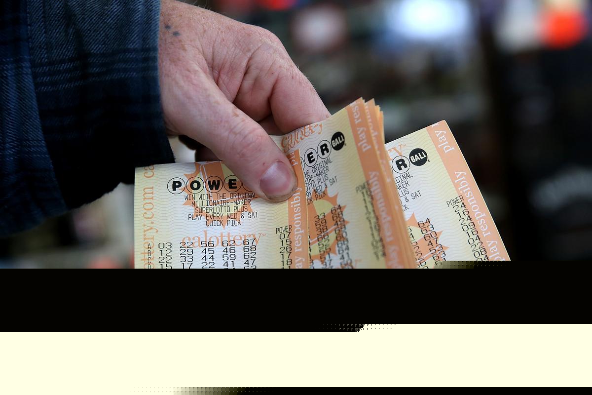 A $50,000 Powerball Ticket Was Just Sold At A Lake Elmo Kwik Trip