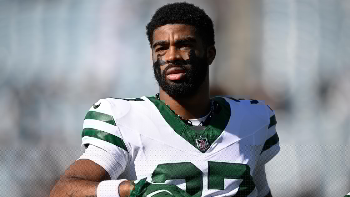 Jets' Qwan'tez Stiggers Released From Hospital After Leaving Practice in Ambulance