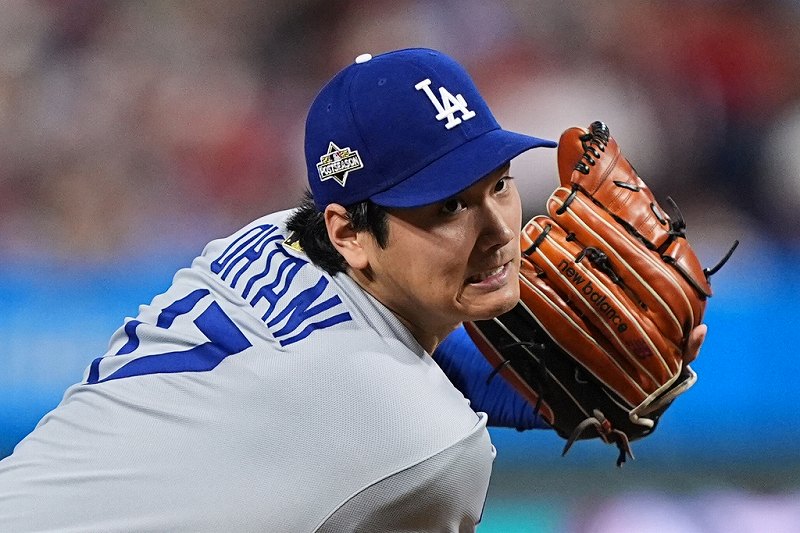Hernández’s Homer Lifts Ohtani And The Dodgers over The Phillies 5-3 in NL Division Series Opener