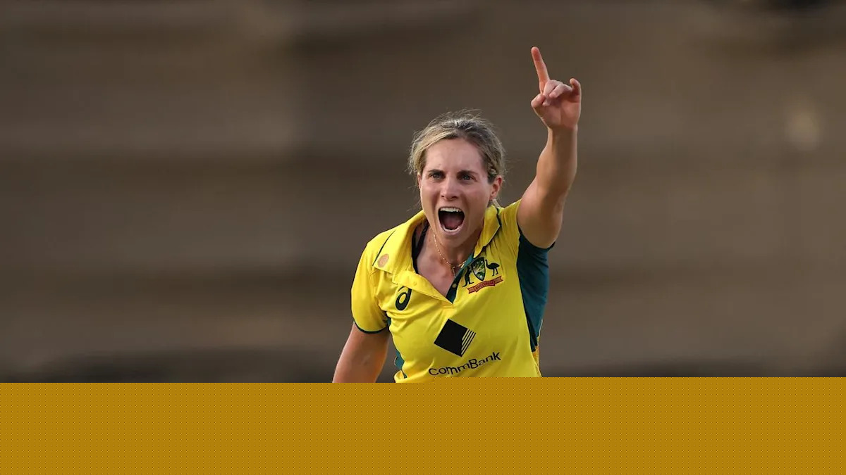 England beat experimenting Aussies in World Cup warm-up