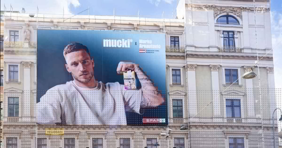500 Quadratmeter groß - Riesiger Arnautovic zeigt Wien seine Muckis