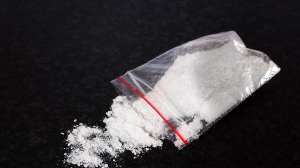 Χειροπέδες σε 39χρονο που διακινούσε κοκαΐνη σε επιβάτες γιοτ και θαλαμηγών στο Νυδρί