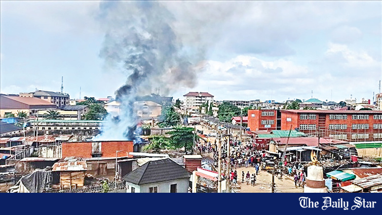<a href="https://www.thedailystar.net/news/world/news/heavy-security-near-niger-capitals-airport-4093831" hreflang="en">Heavy security near Niger capital’s airport</a>