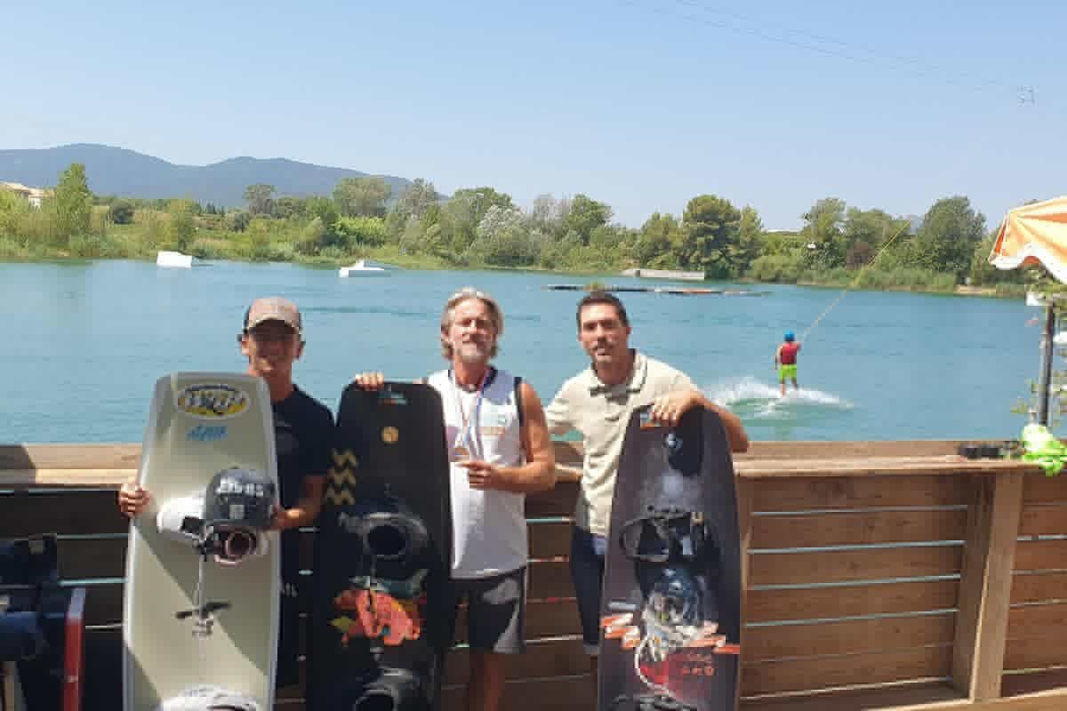 Champion de France, le Varois Valentino Chiche disputera les Mondiaux de wakeboard câble en Chine
