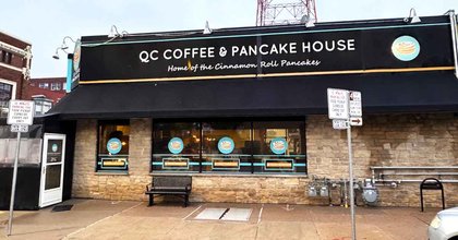The Cinnamon Roll Pancakes At This Tiny Cafe In Illinois Are Out-Of-This-World Delicious