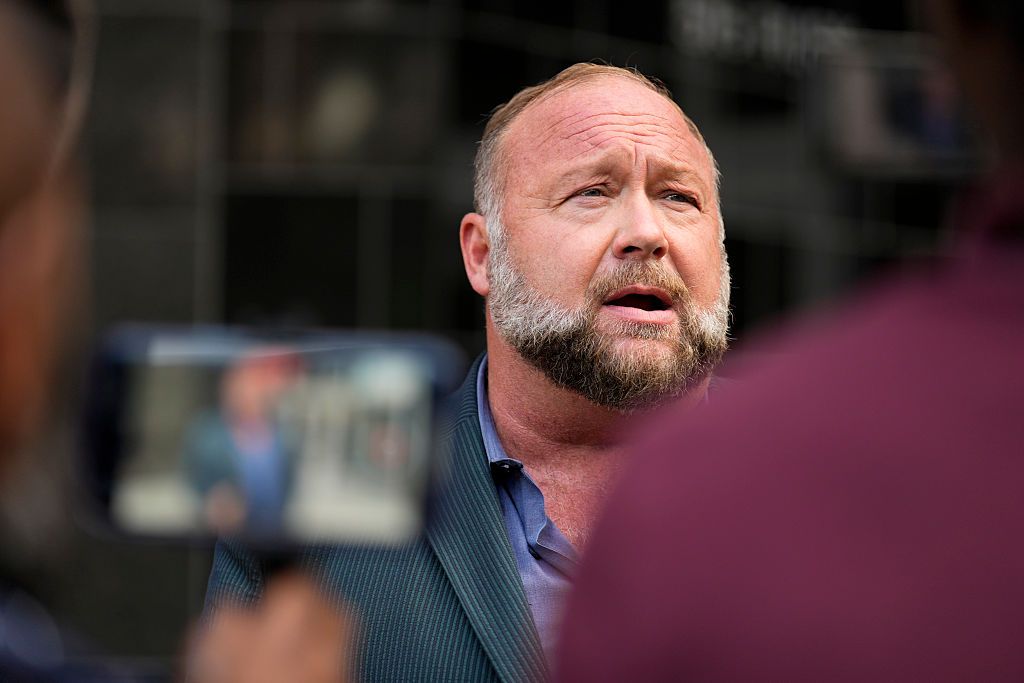 Alex Jones Calls For Trump Impeachment Over Iran War