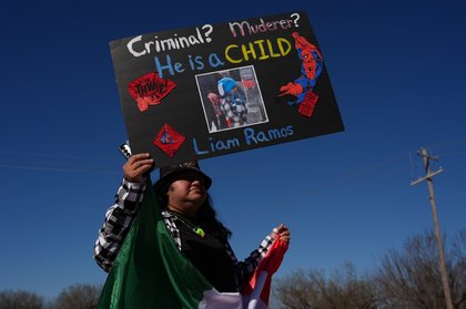 Officials say a 5-year-old’s health is worsening behind detention walls