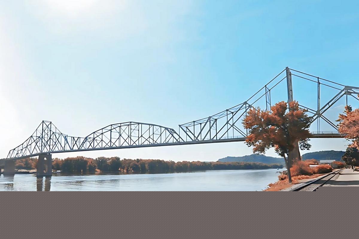 Bridge Connecting Iowa and Wisconsin Will Close in October