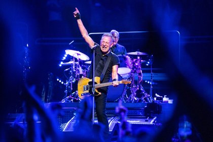 Bruce Springsteen Salutes Slain Protesters In New Song