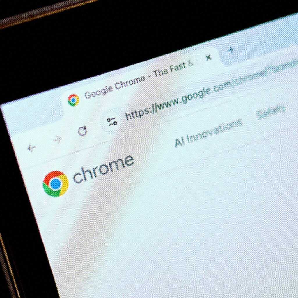 Google’s New Chrome ‘Auto Browse’ Agent Attempts to Roam the Web Without You