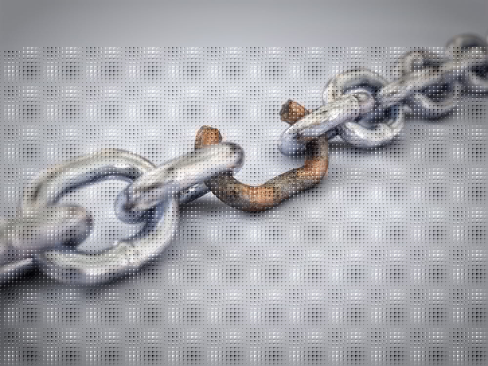 UV-curing epoxy coating with inhibitor nanoparticles improves corrosion protection