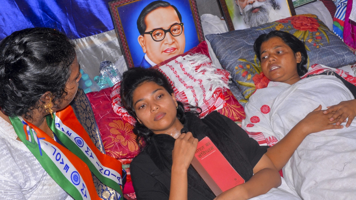 Jharkhand govt agrees to cancel JPSC exam, but not ready for CBI probe; students protest to continue