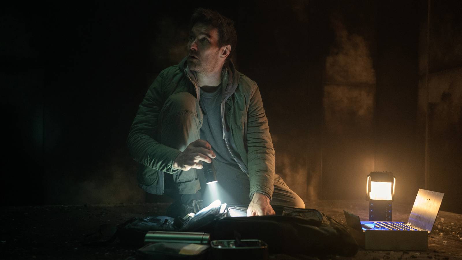 Apple TV’s Mind-Bending Multiversal Sci-Fi Officially Returns In Just 1 Month