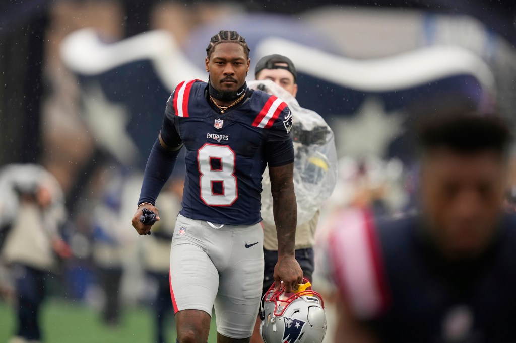 Patriots’ Stefon Diggs opens up about ’emotional’ return to Buffalo
