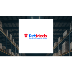 MercadoLibre (NASDAQ:MELI) & PetMed Express (NASDAQ:PETS) Head to Head Contrast