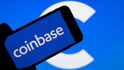 Coinbase Shares Surge as Bitcoin Loans Top $1B and Stablecoin Law Boosts Confidence