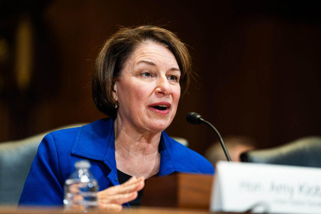 Sen. Klobuchar announces bid for Minnesota governor, seeks ‘common ground’