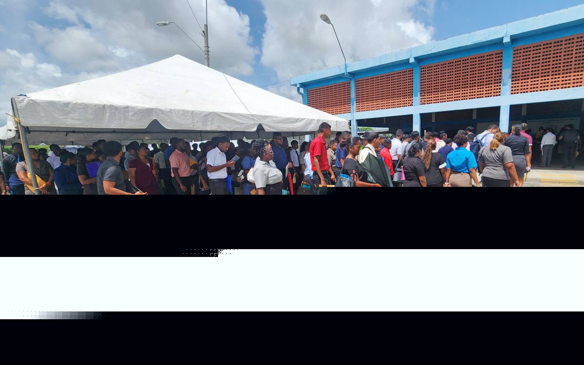 Hundreds of applicants answer TTPS’ call to fight crime