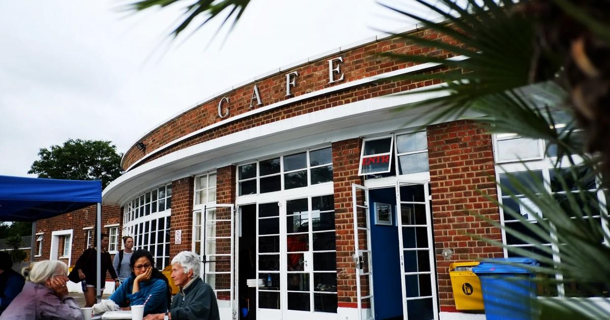 Family running Hampstead Lido cafe get 'stay of execution' after legal challenge